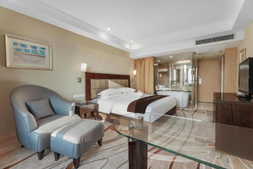 Hubei Poly Hotel Wuhan Exterior foto